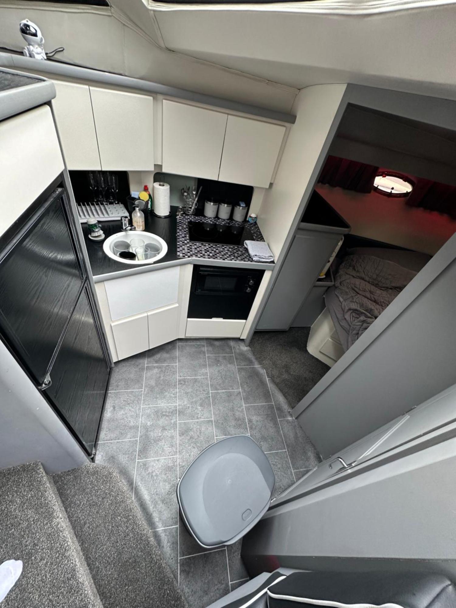 Yacht "X" - 44 Foot Modern Yacht On 5 Star Ocean Village Marina - Minutes Away From City Centre And Cruise Terminals, Free Parking ,Spa Package Available! Southampton Exterior foto